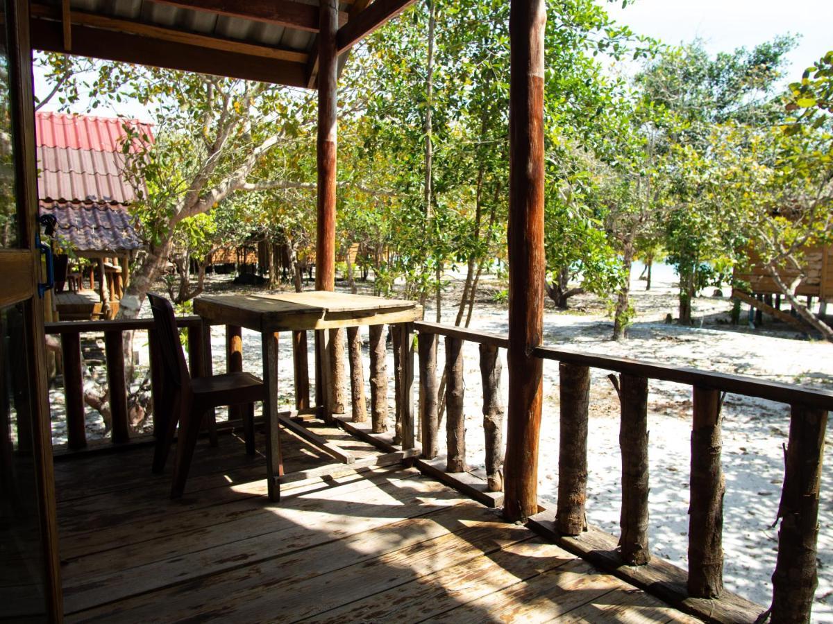 Funky Beach Ostello Sihanoukville Esterno foto