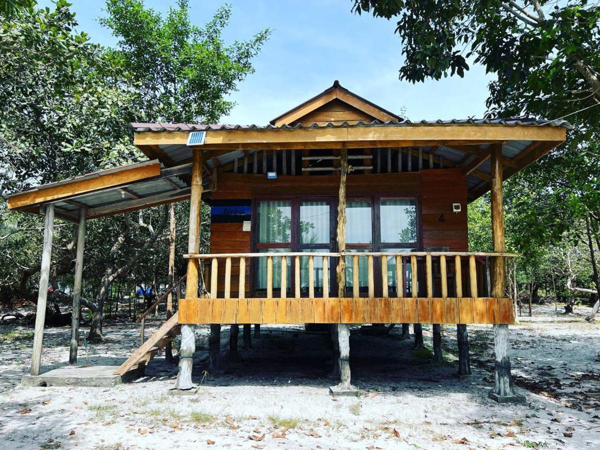 Funky Beach Ostello Sihanoukville Esterno foto