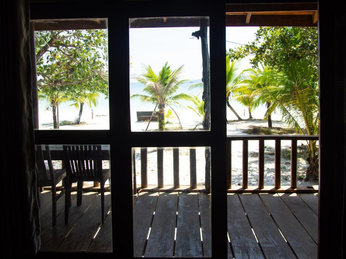 Funky Beach Ostello Sihanoukville Esterno foto