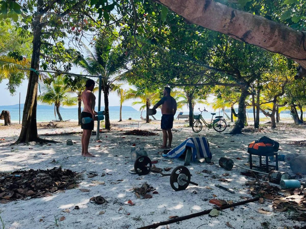 Funky Beach Ostello Sihanoukville Esterno foto