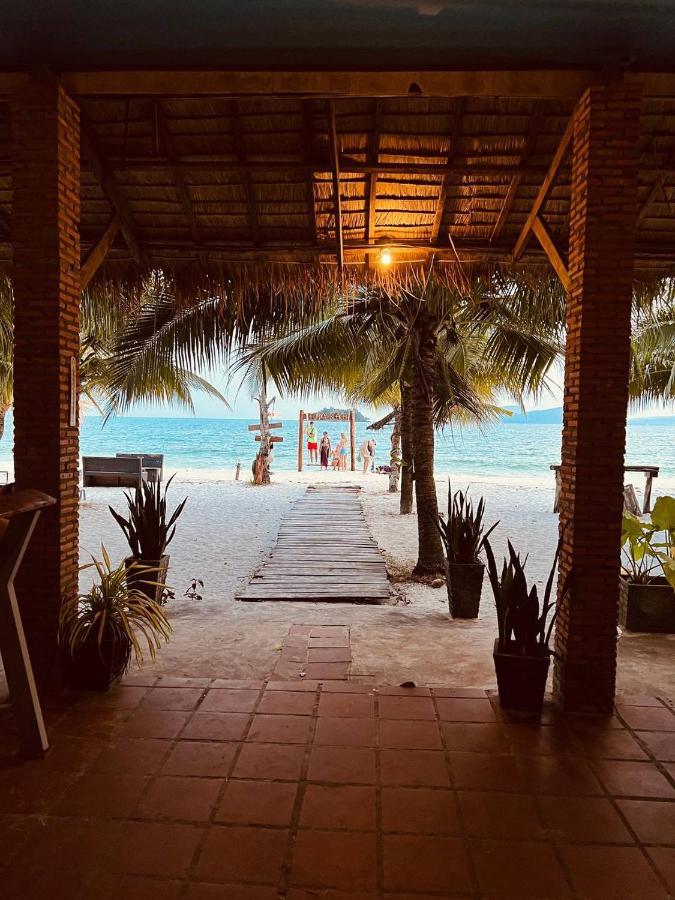 Funky Beach Ostello Sihanoukville Esterno foto